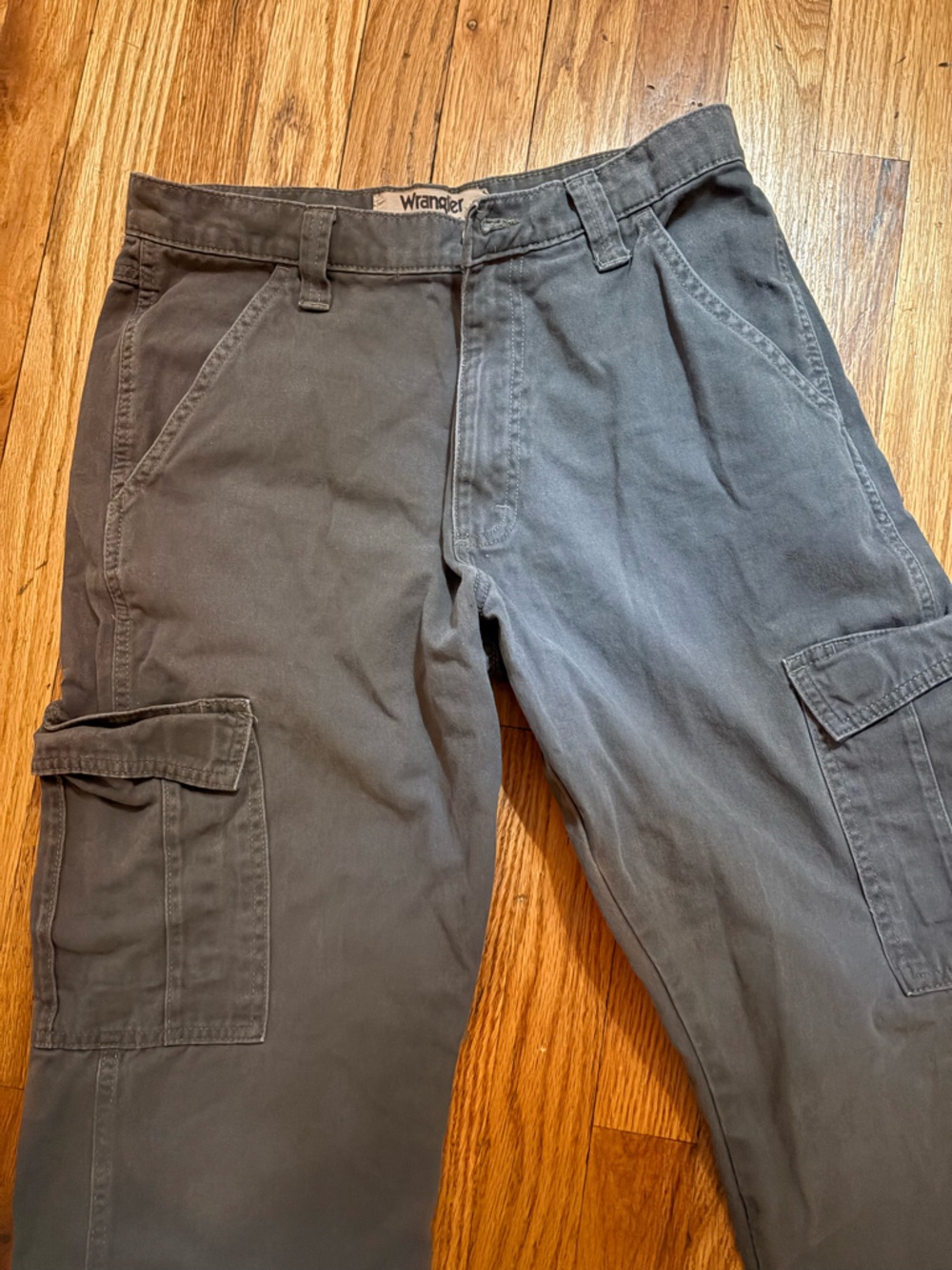 Wrangler Men's Charcoal Gray Cargo Pants